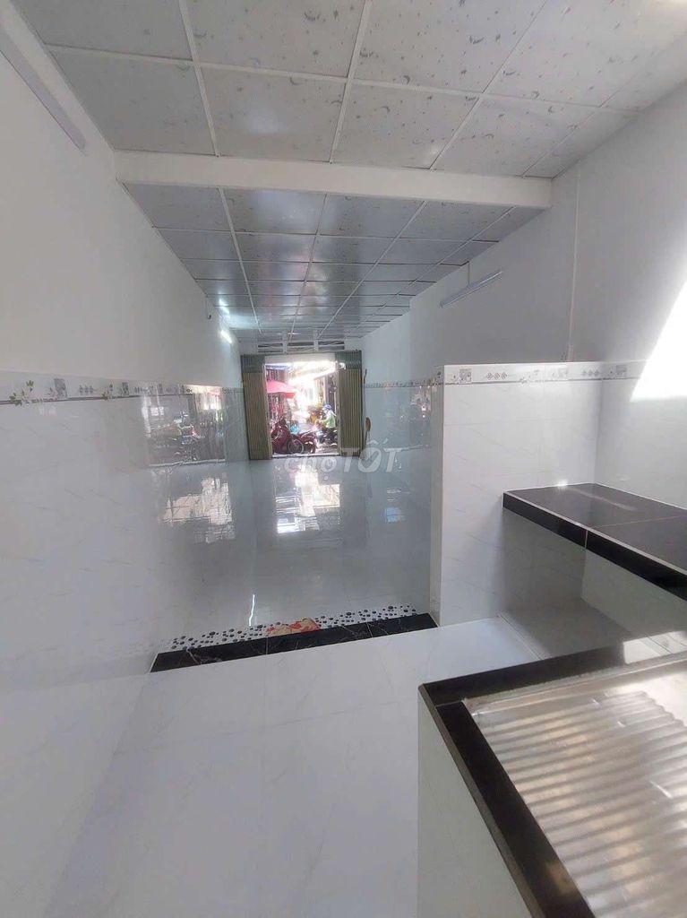 Rent the C2 Phạm Hùng Market Hall area.