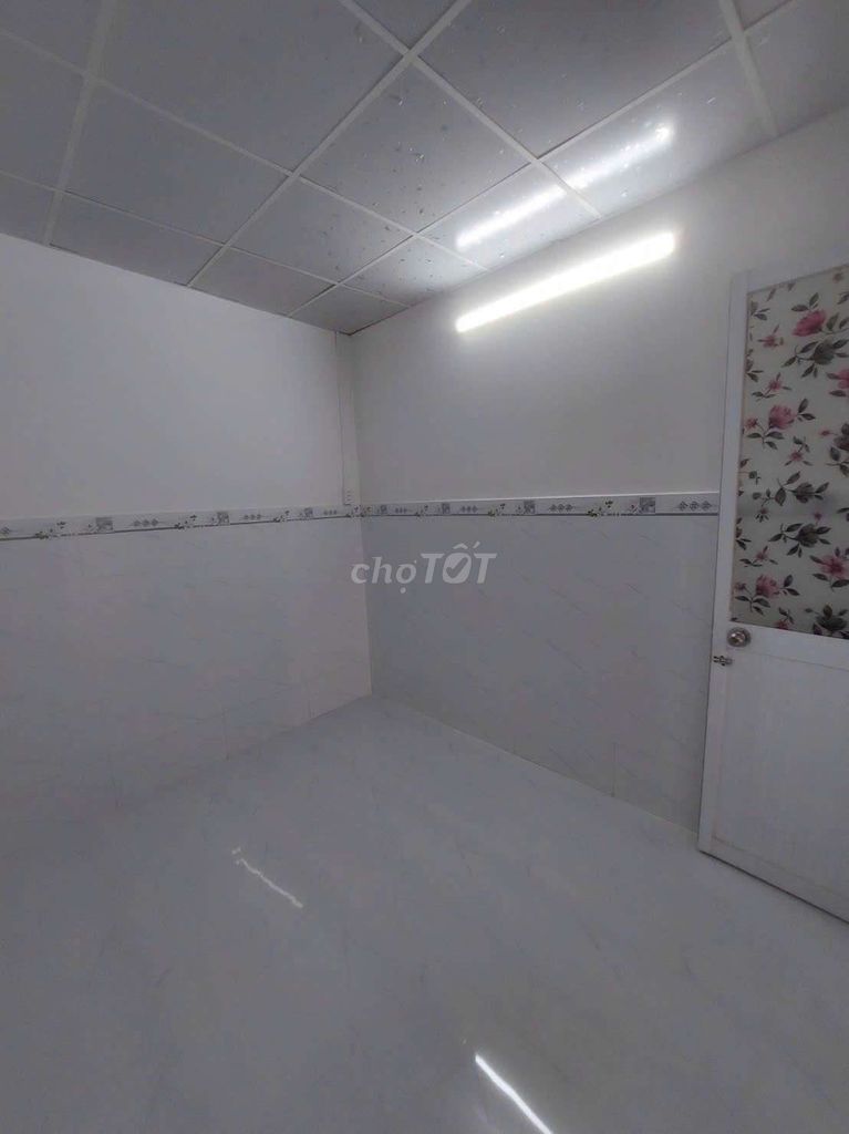 Rent the C2 Phạm Hùng Market Hall area.