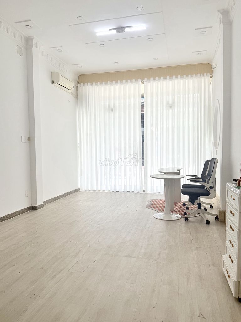 Renting Phú Nhuận 28 meters, 4 x 7, the new Phan Xian Long district