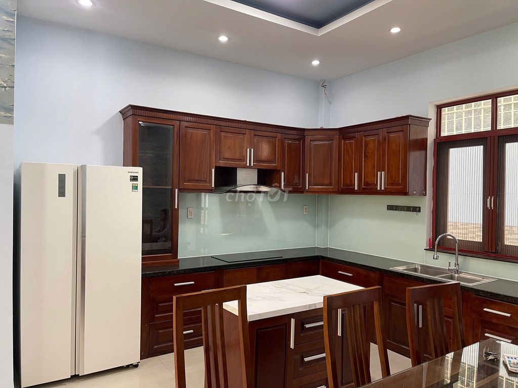 Needs to rent a KSqc Phước Kiển A (Sedeco) Nhà Bè - 27 million in interiors