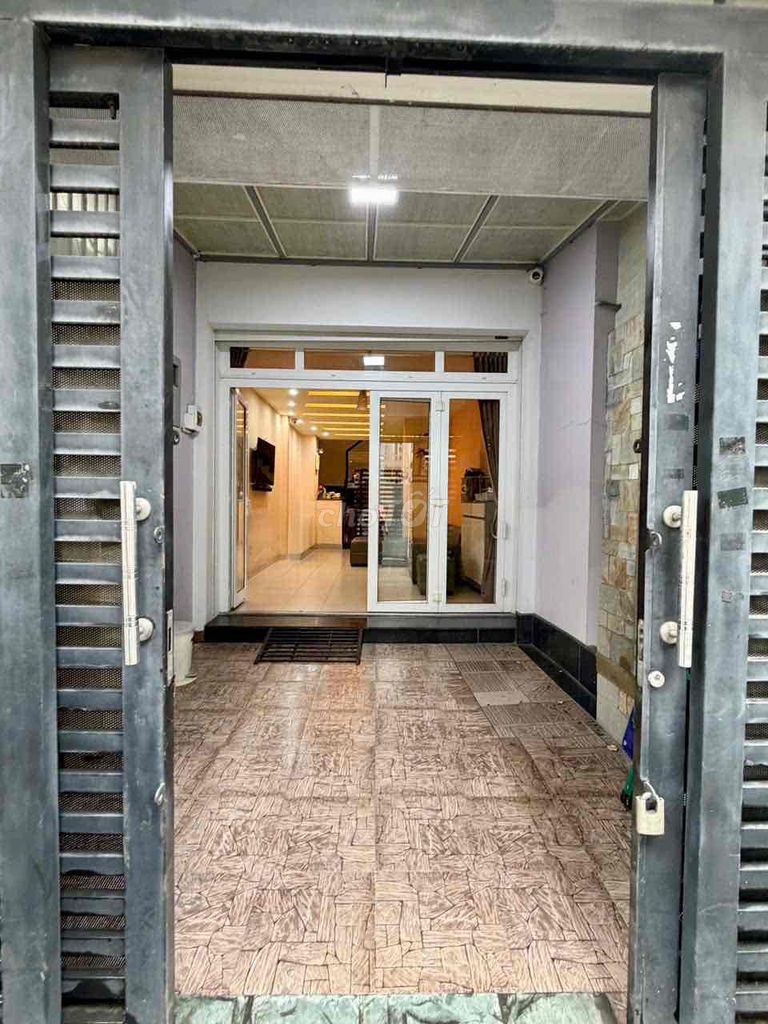 Hxtish District Corporal 3-0-3 Last Stairs