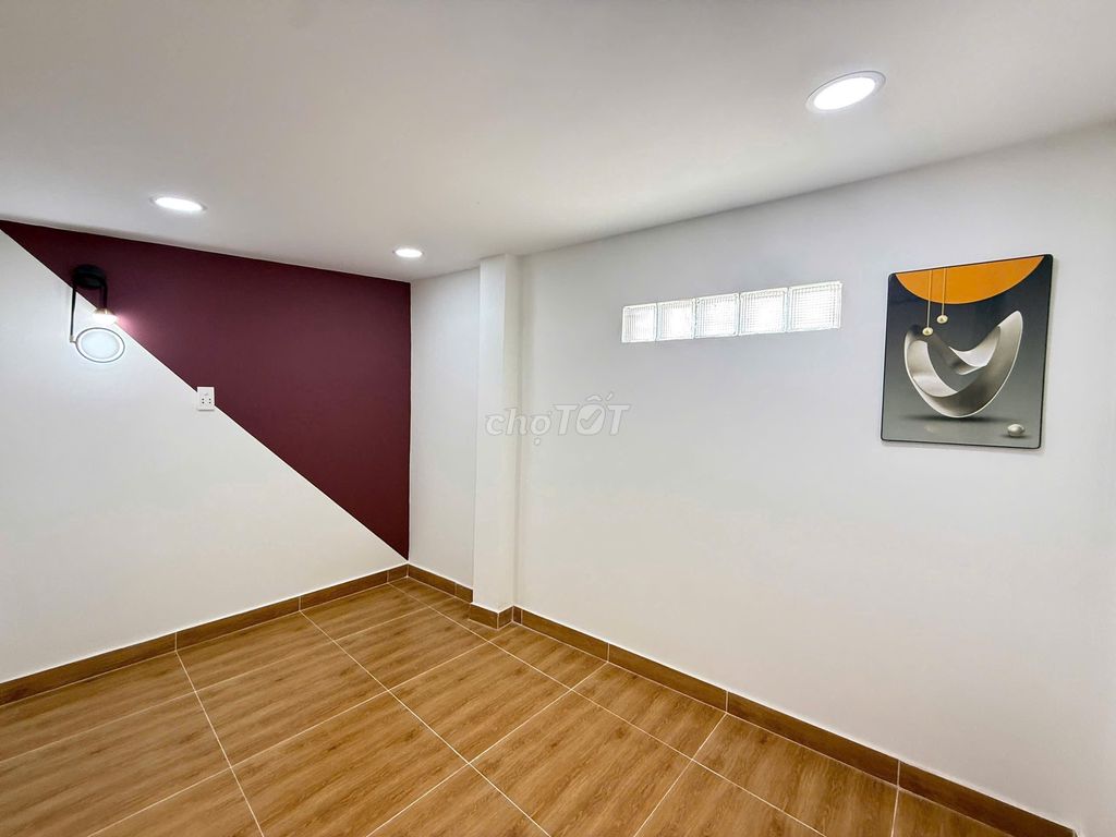 Small Linh Trung, Thủ Đức, area of use 40 M2, 2 bedrooms, 100 thousand pounds.