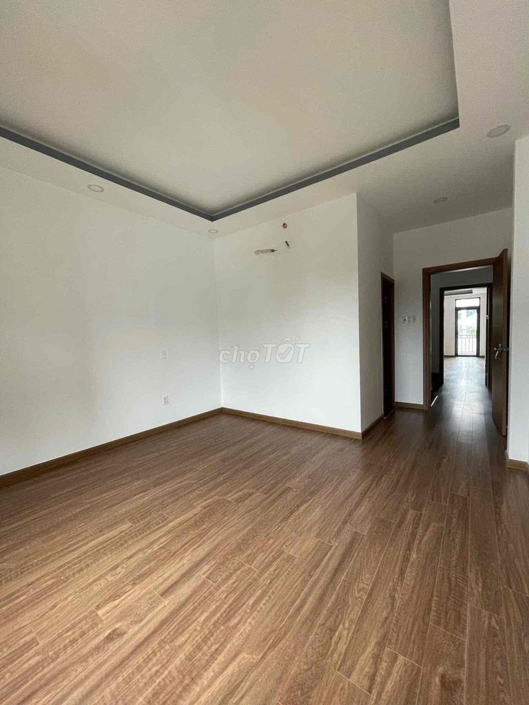 Rent a Phạm Hữu Lầu public hall. Ih: