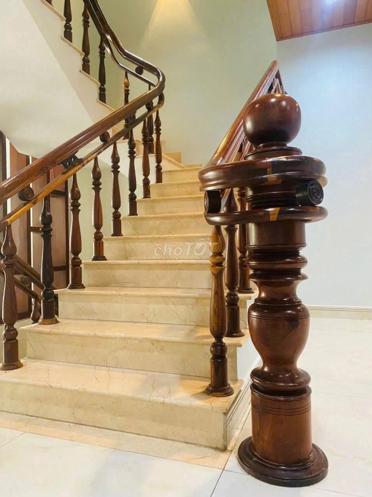 To rent the original house he blue area: 5 X20