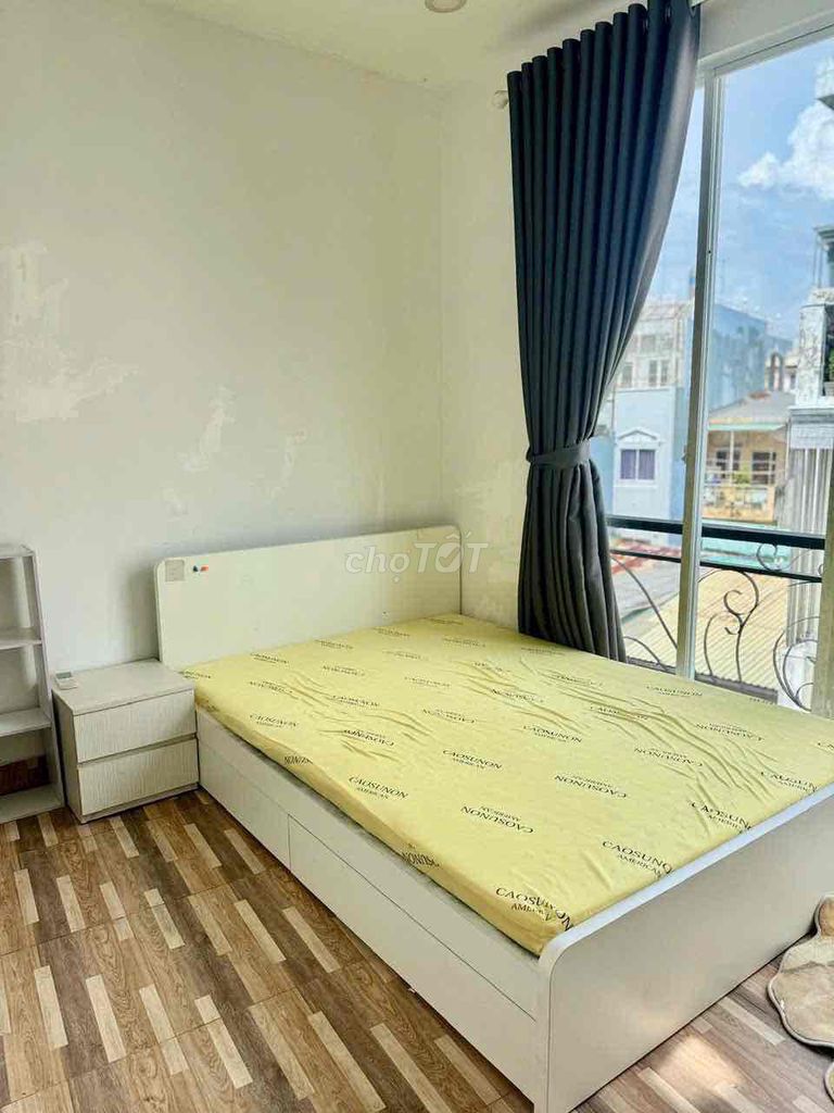 The Judson Hall is suitable to stay and Kadokawa's home is rented