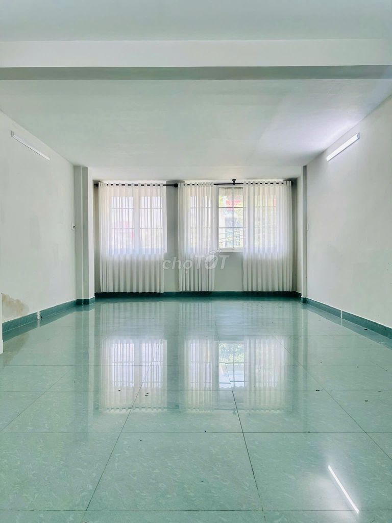 Area Nguyễn Gia Trí sugarhouse: 5 X20 MM 3 floors for rent