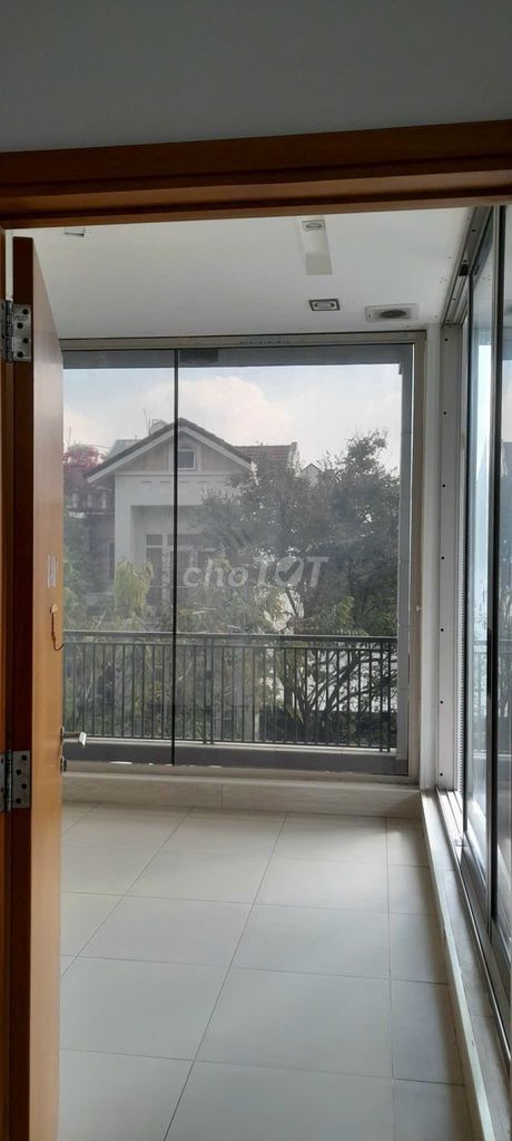 Rent an entire sadeco by the river, area 7X18 M