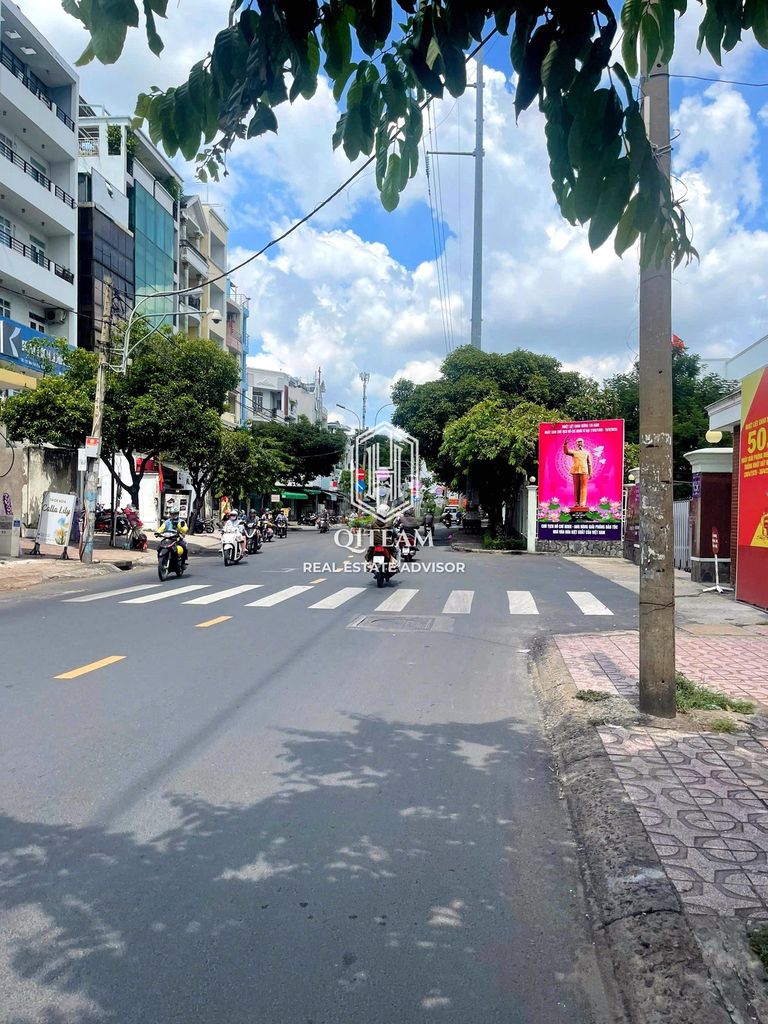 72 million, 205 Bình Thới, 11th District, 12 x 20 meters, 2nd floor.