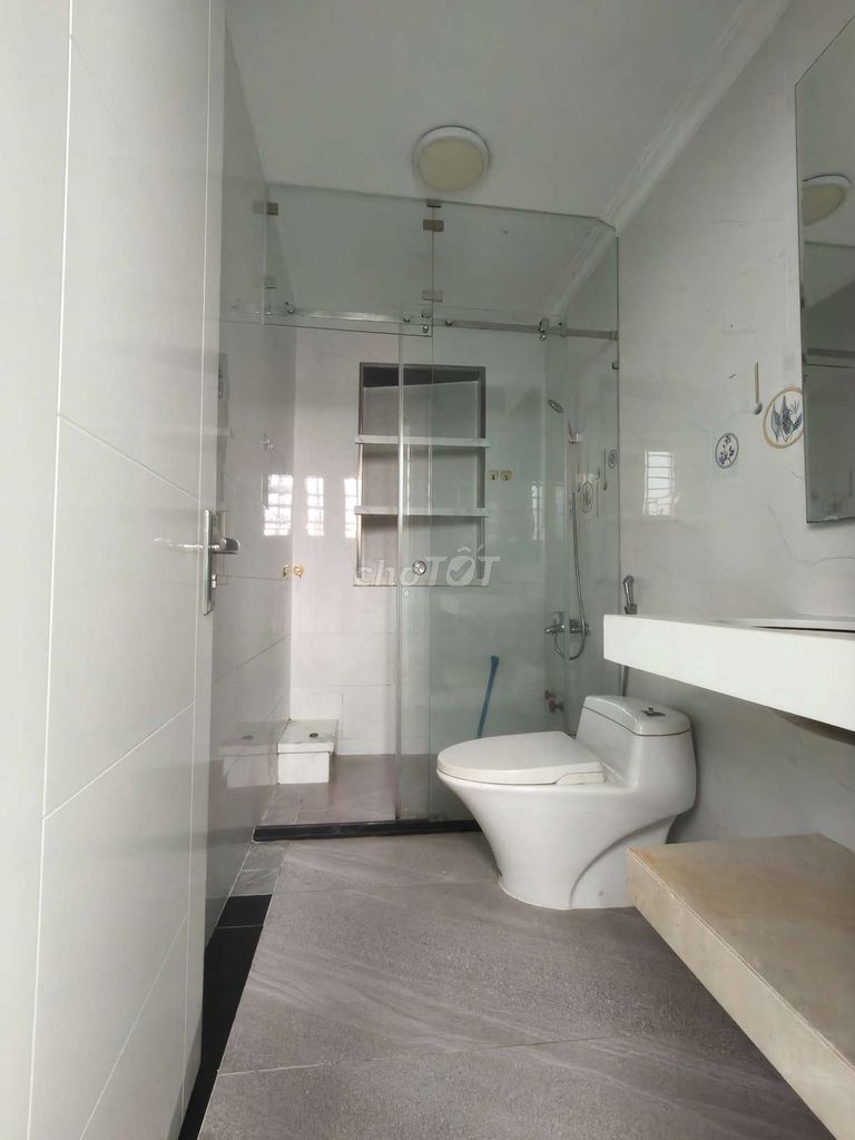 4 X 20 M 3 air conditioning room 8 M Tô Hiệu