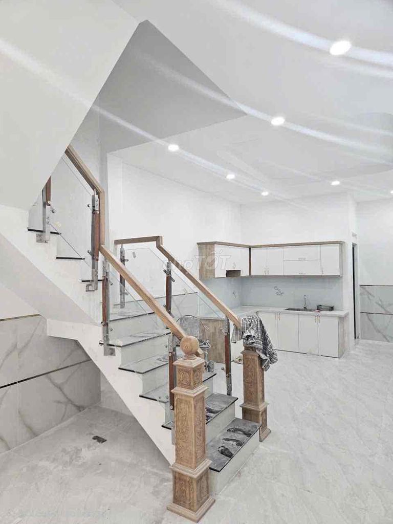 New 4 x 15 meters 1 floor st (2 bedroom 3 toilets) 5 meters down. Channel 26/3. Bình Tân