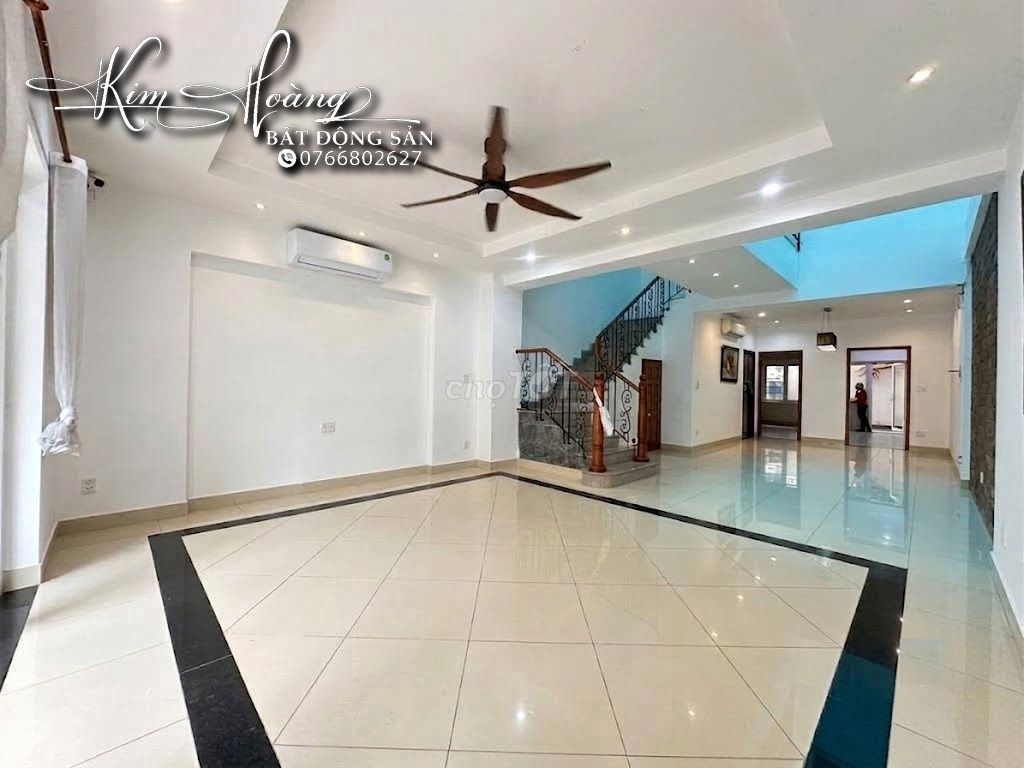 The mini villa is 300 meters of garden at An Phú for only 30 million refrigerators.