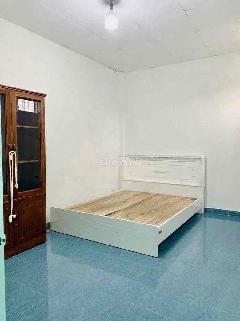 Rent the fucking house. Buvfeng Park - 3.3 x 12.5 meters - 3 bedrooms