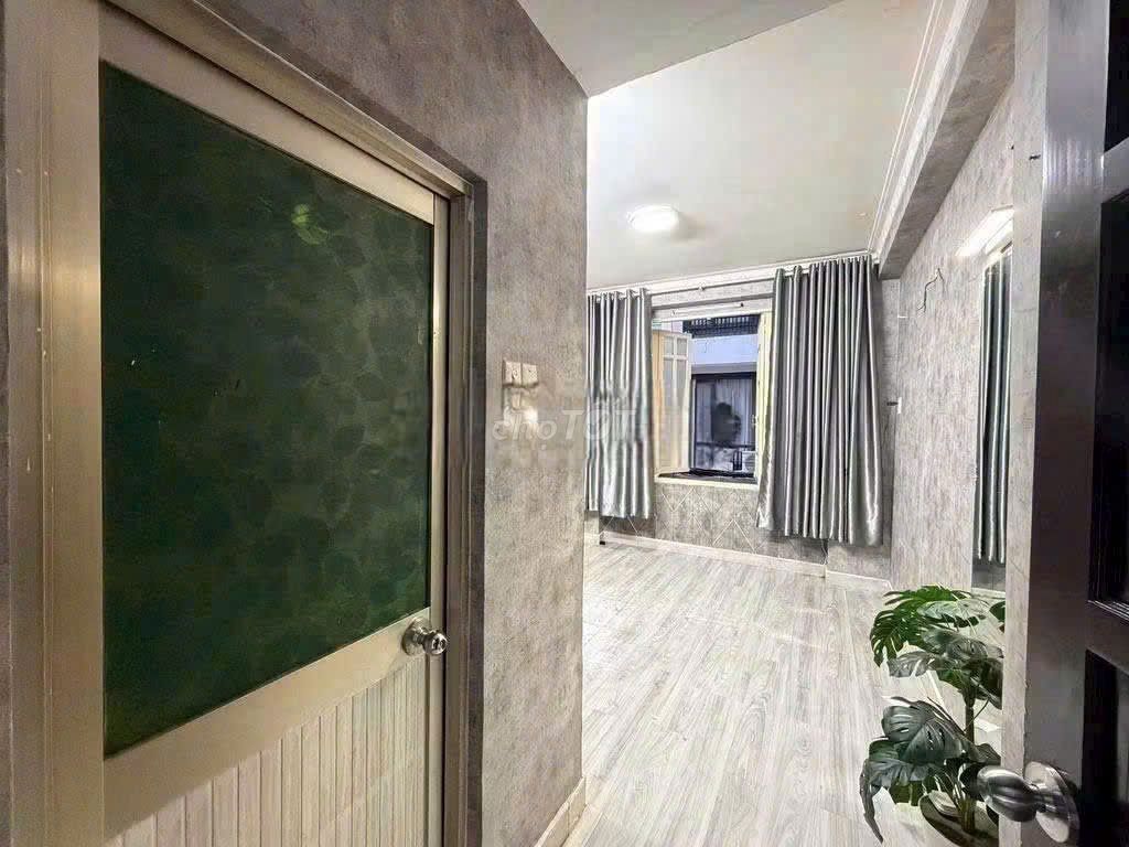 Alley 1 .04 Nguyễn Tiểu La, 3 x 10, 2 3 bedroom 3 toilets 12.5 million