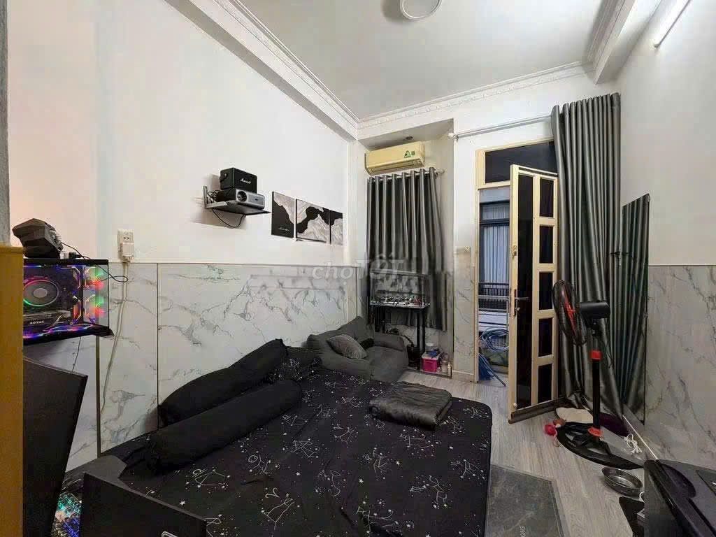 Alley 1 .04 Nguyễn Tiểu La, 3 x 10, 2 3 bedroom 3 toilets 12.5 million