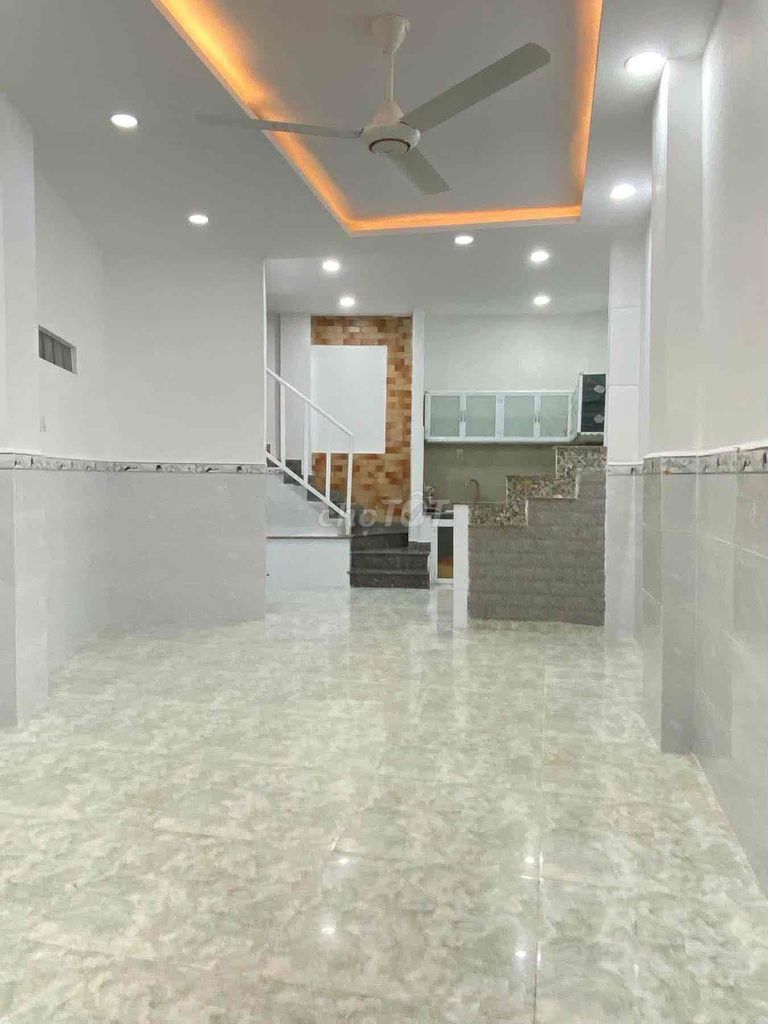 New House 2 Machine 3 x 10 meters 1 floor (2 bathrooms) 4 meters down. Lê Trọng Tấn. Tân Phú