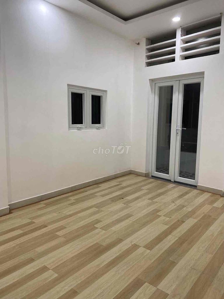 New House 2 Machine 3 x 10 meters 1 floor (2 bathrooms) 4 meters down. Lê Trọng Tấn. Tân Phú