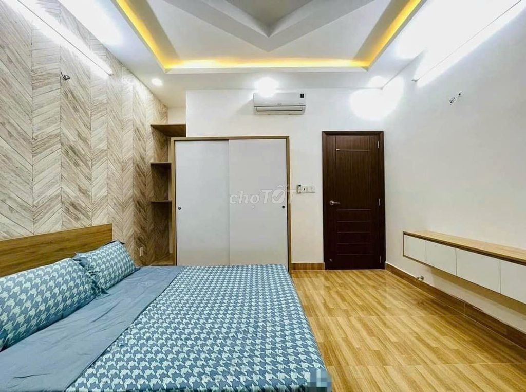 Rent 1 112 A Đào Duy Anh, 070 9, Q.Phú Nhuận near Lake Hu