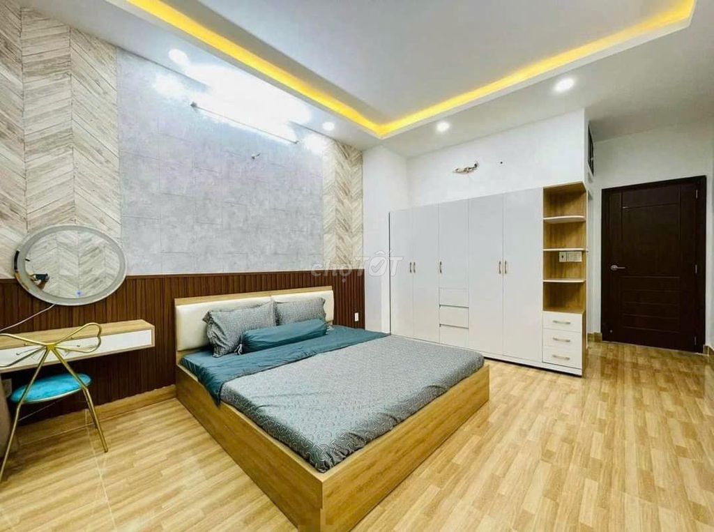Rent 1 112 A Đào Duy Anh, 070 9, Q.Phú Nhuận near Lake Hu