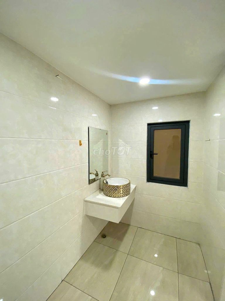 We need to rent an 159 A Phạm Văn Hai-7-5Tân Bình.