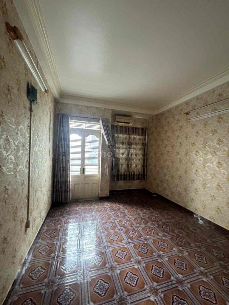 1470th Street front house 8 Gò Vấp, 4th floor bedrooms, professional leather.