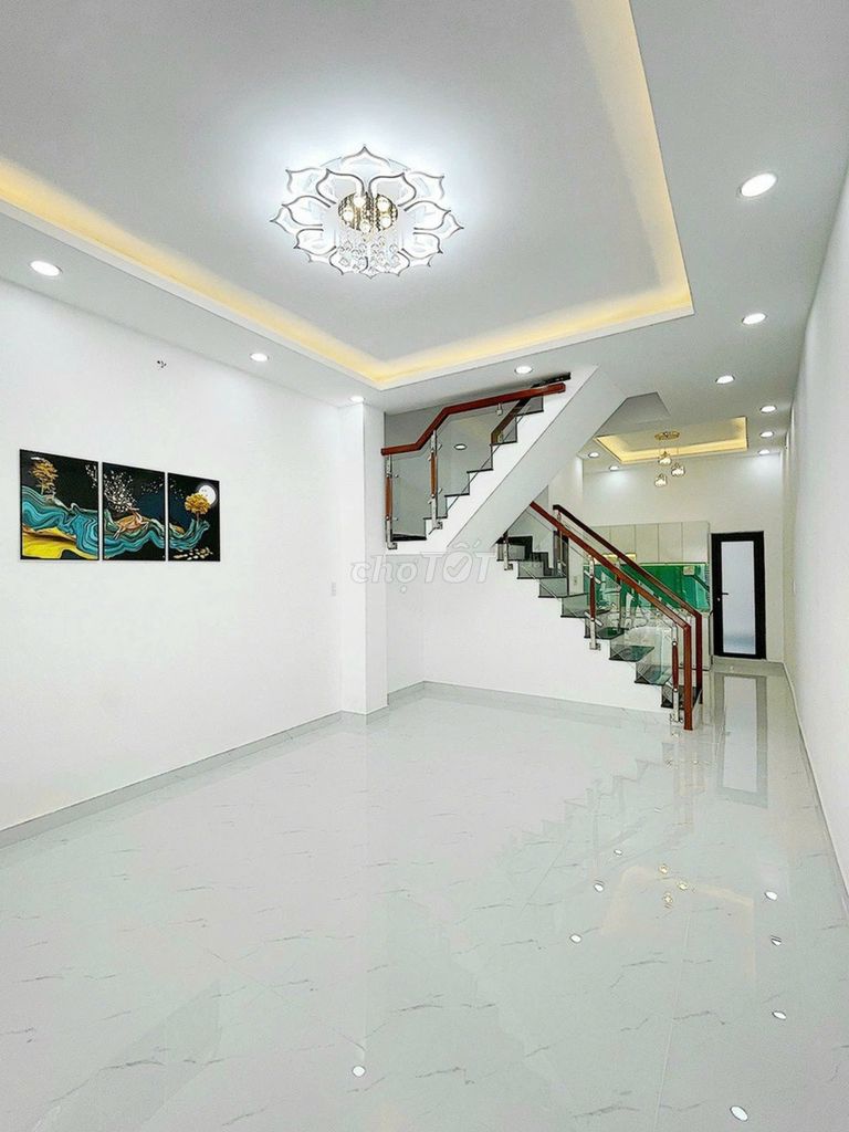 We need to rent 1 1 1 1 A Trần Minh Quyền-710 district 10.