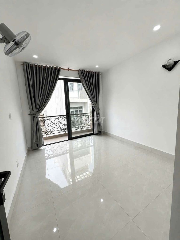 11-house new rent- 3 floors of 14 million.