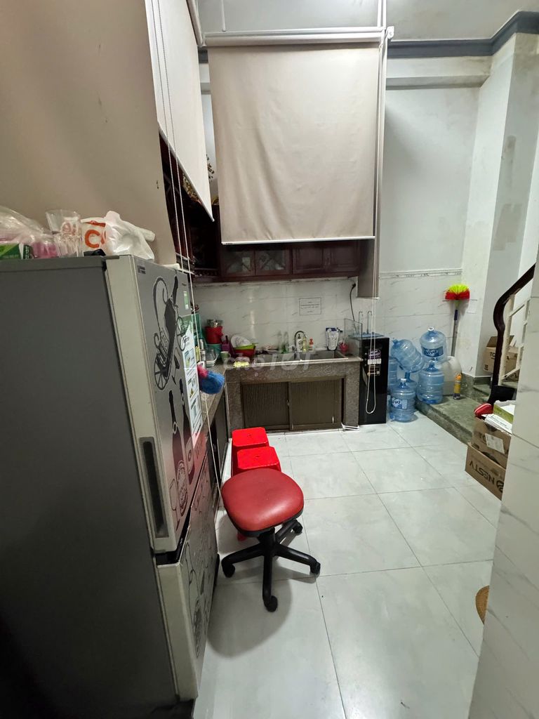 Rent a Trembles 3rd floor P.Q.q0 District 7