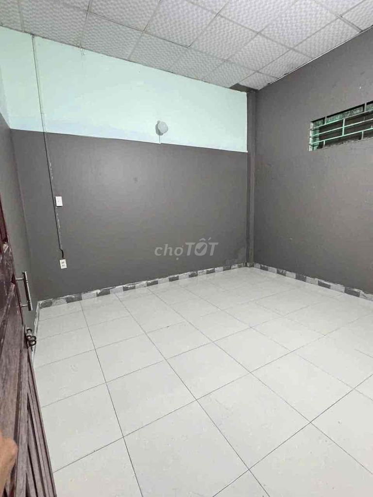Class 4 Class 3 o'clock bedroom near Man Thiện District 9