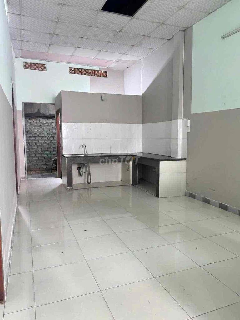 Class 4 Class 3 o'clock bedroom near Man Thiện District 9