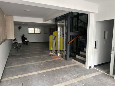 The ground floor one elevator floor - 6 X23 M at 33 million Trần Não Street