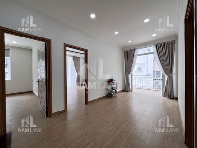 Villa's 100 percent from Global City. It's only 32 million. Four bedrooms.