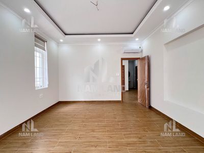 Villa's 100 percent from Global City. It's only 32 million. Four bedrooms.