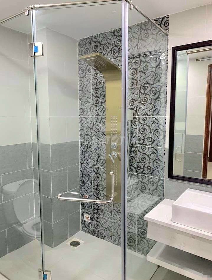 We need to rent a house. 971 A Phạm Văn Bạch-712 QGò Vấp.