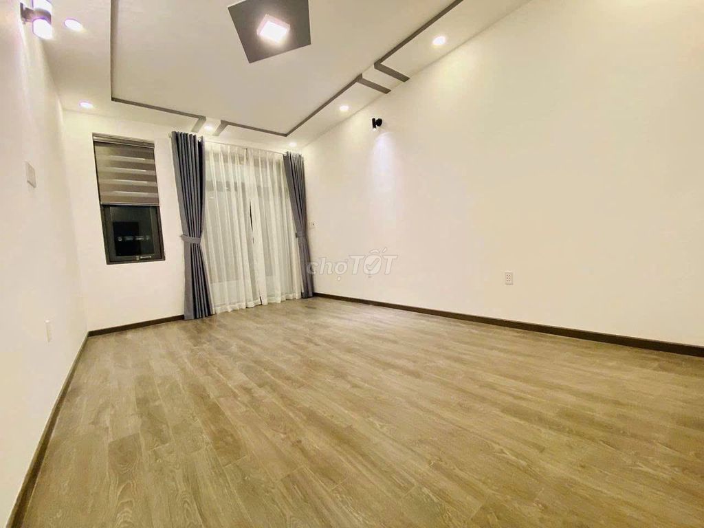 Renting new house 27/3 A Đồng Đen-7* 12 Q.Tân Bình.