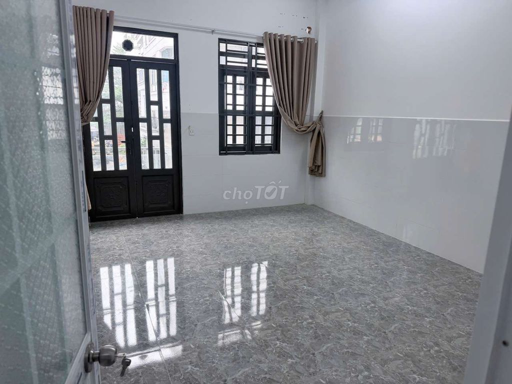 1st floor, 2nd floor, 2nd bedroom (420 Tây Lân car alley near the market)