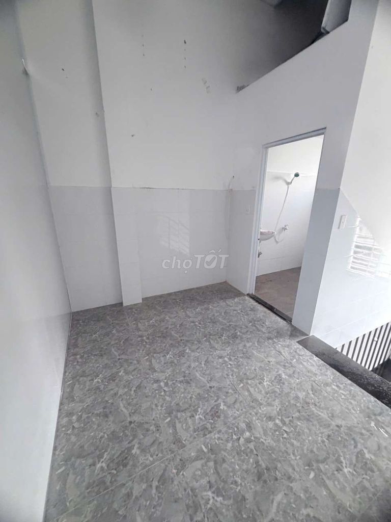 1st floor, 2nd floor, 2nd bedroom (420 Tây Lân car alley near the market)