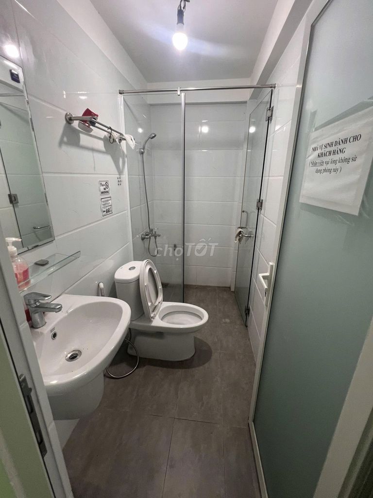 Rent lữ gia. Two by six.