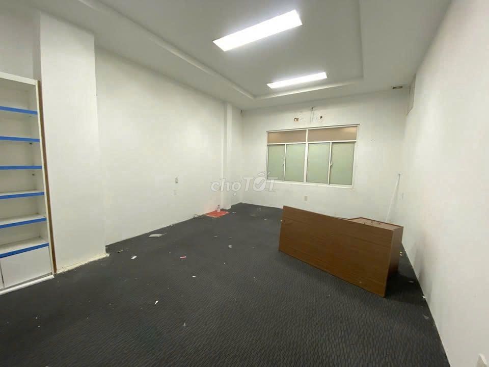 Rent cash house 105 Trần Thiện Chánh, District 10 – 6X20 M, 8 bedrooms, 50 million