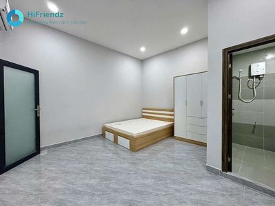 1st place. 1st floor. It's a big, wide area. It's got an 80-meter washing machine.