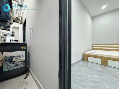 1st place. 1st floor. It's a big, wide area. It's got an 80-meter washing machine.