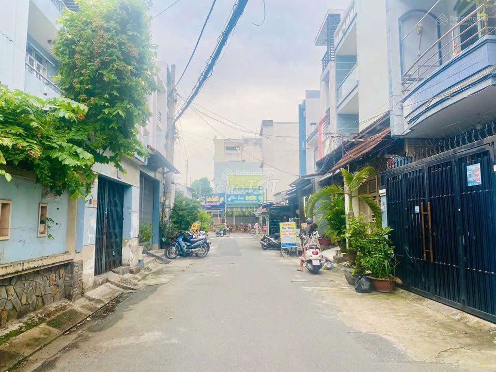 10 million_4.5 x23 m/ m/ m m mx0_for renting Phú Thọ Hòa