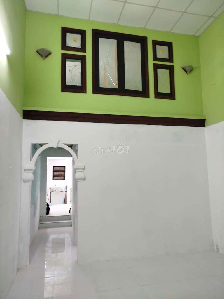 The whole alley house is / / Bùi Quang Là. 1 st. 1 st. 2 bedroom 2 toilets cost 7 million