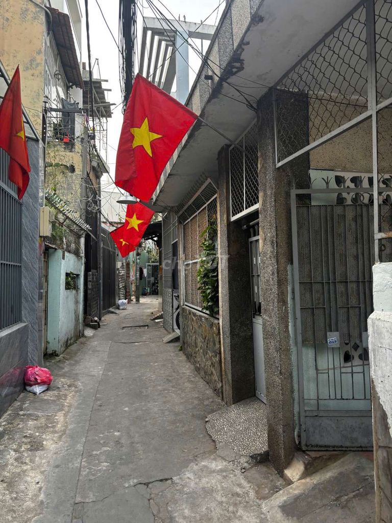 Sd 78 m2, right on Trường Sa, Bình Thạnh.