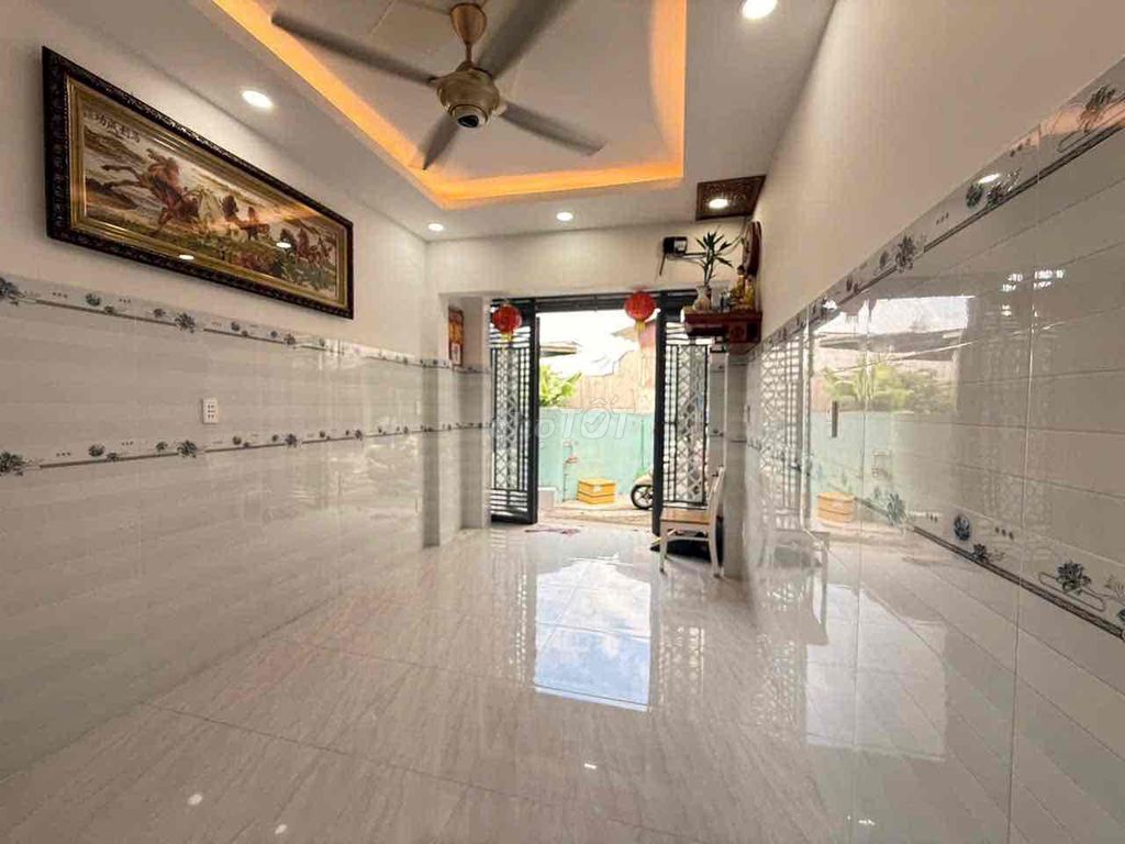 8.5 Trieu Cho Rents xh Phạm Hữu Lầu Railway