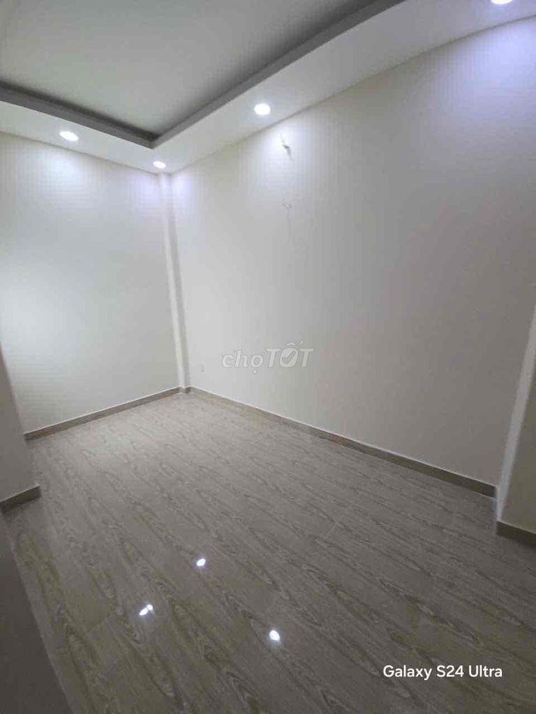 house [4 x 17] 1st floor (2 bedroom, 2 toilets)