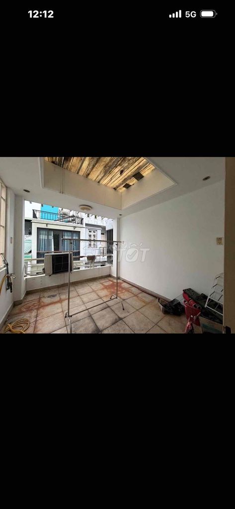 10th District Guard (3 x10) 2 3rd floor 3 3 toilets
