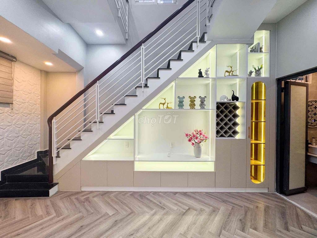 Rent a nice Trần Văn Khánh district 7.0.8.8 area of use:135 m2