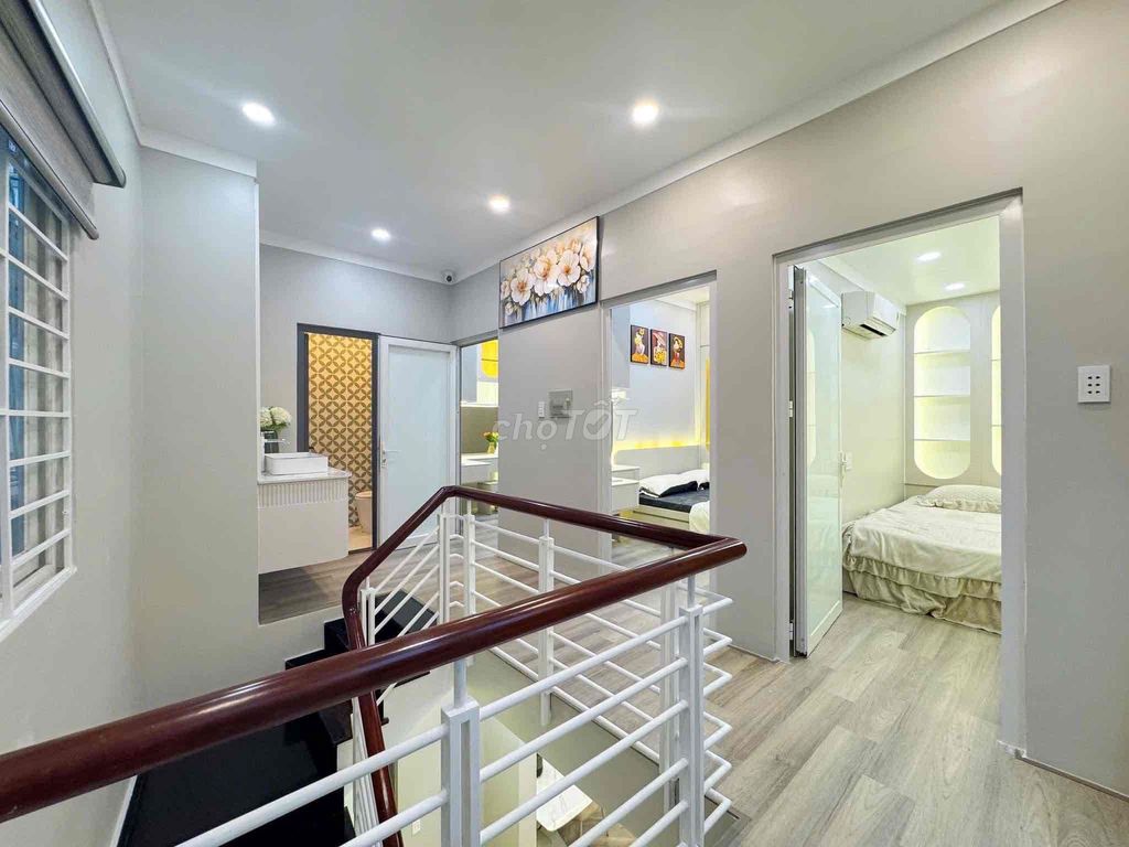 Rent a nice Trần Văn Khánh district 7.0.8.8 area of use:135 m2
