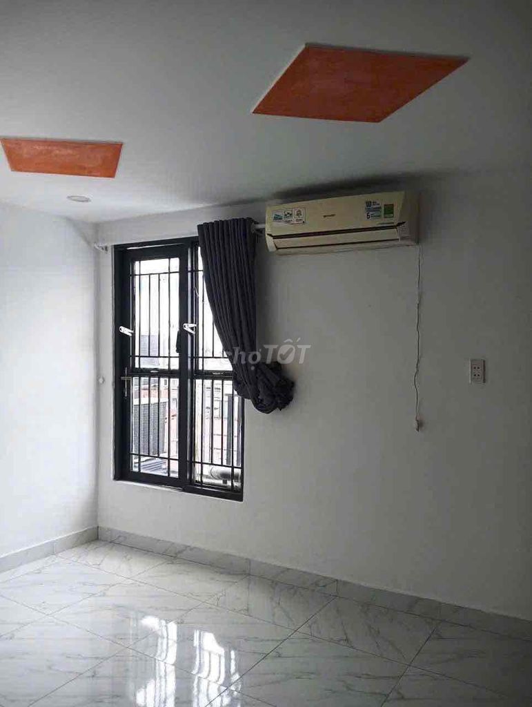 Quang Trung ground 2 floors with 3 bedrooms at 10 million, 2nd floor 2 bedrooms for 7 million