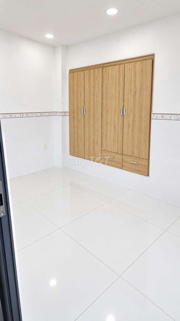 Nice house. 22-Võ Duy Ninh-two bedrooms for only 14 million.